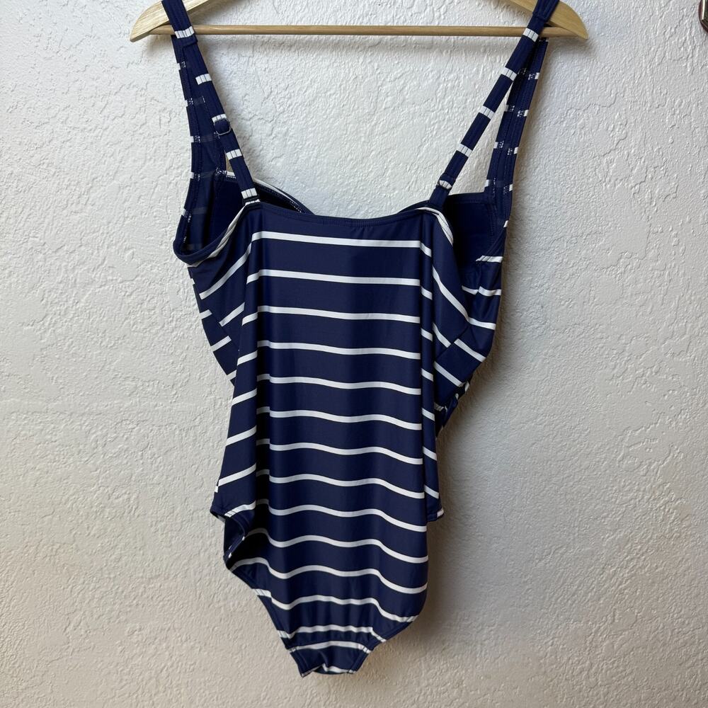 NipTuck Swim One Piece Bathing Suit Navy White Stripe Slimming Womens‎ 12 Resort - Picture 3 of 6
